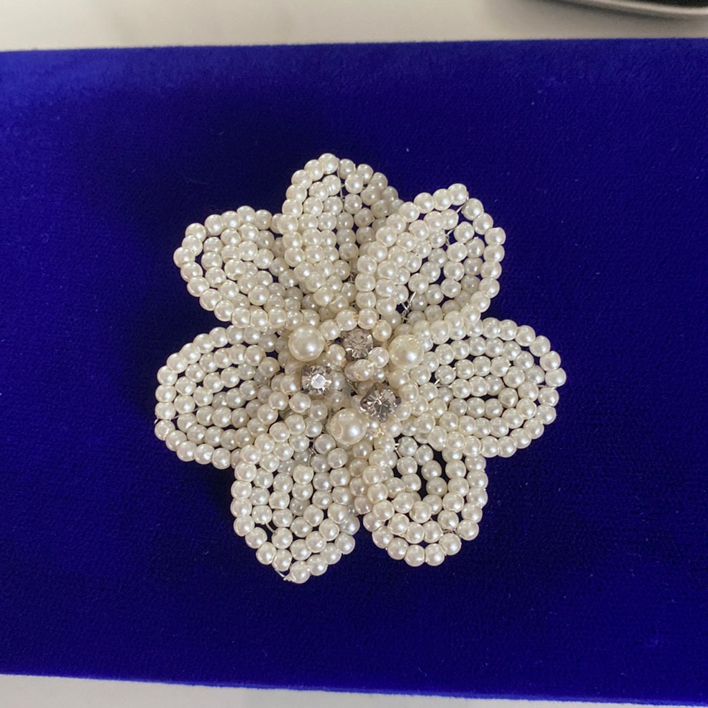 Artificial Mini Pearl Brooch
